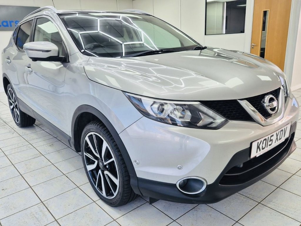 Used Nissan Qashqai 2015 for sale - 77919806: Photo 2