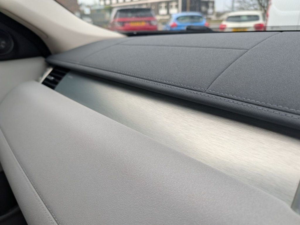 Used Land Rover Range Rover Evoque 2012 for sale - 77666937: Photo 40