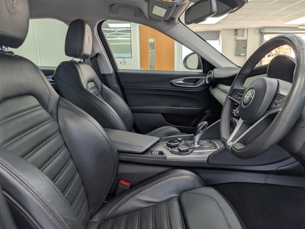 Used Alfa Romeo Giulia 2017 for sale - 78153518: Photo 13