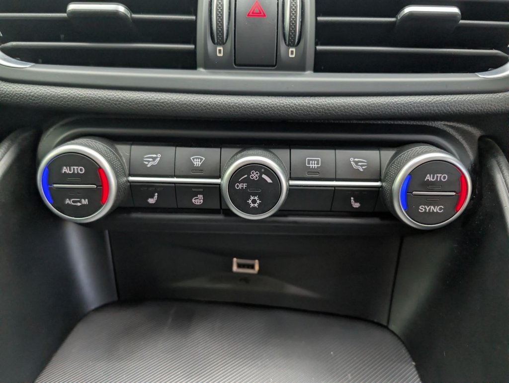 Used Alfa Romeo Giulia 2017 for sale - 78153518: Photo 23