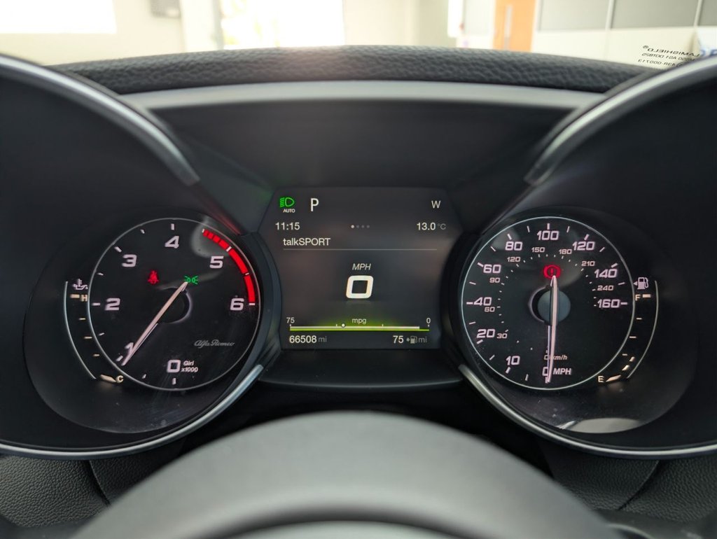 Used Alfa Romeo Giulia 2017 for sale - 78153518: Photo 33