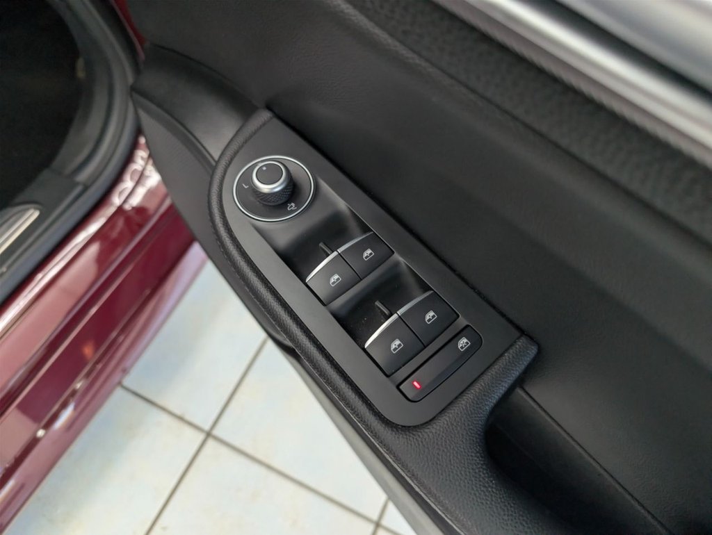 Used Alfa Romeo Giulia 2017 for sale - 78153518: Photo 37