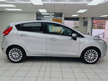 Used Ford Fiesta 2011 for sale - 77990572: Photo