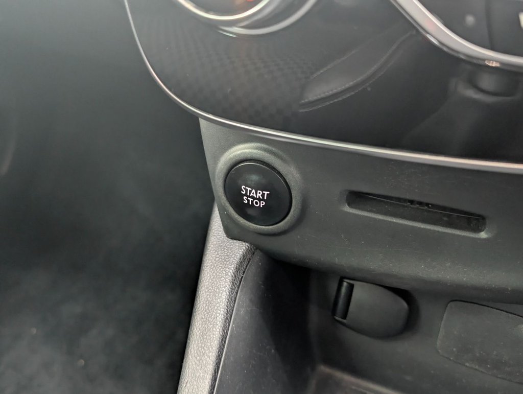 Used Renault Clio 2016 for sale - 78036484: Photo 30