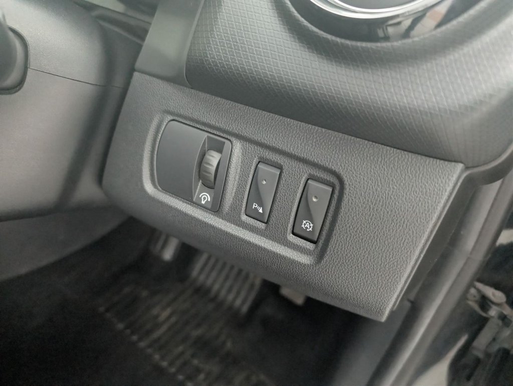 Used Renault Clio 2016 for sale - 78036484: Photo 32