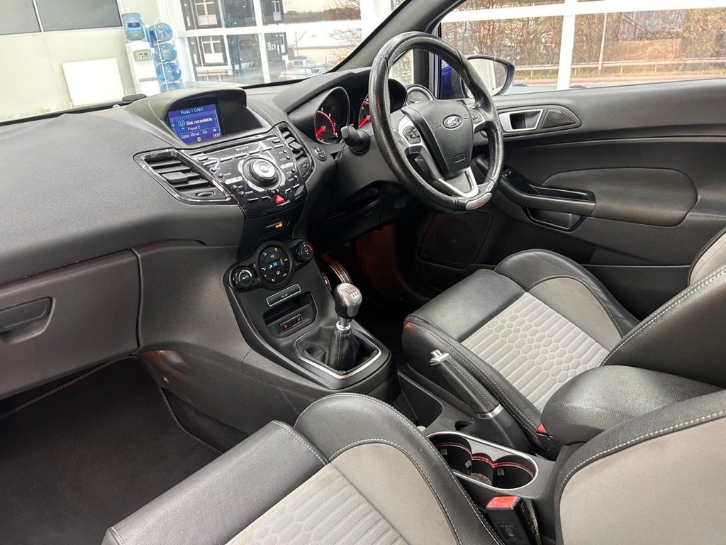 Used Ford Fiesta 2017 for sale - 77666676: Photo 11