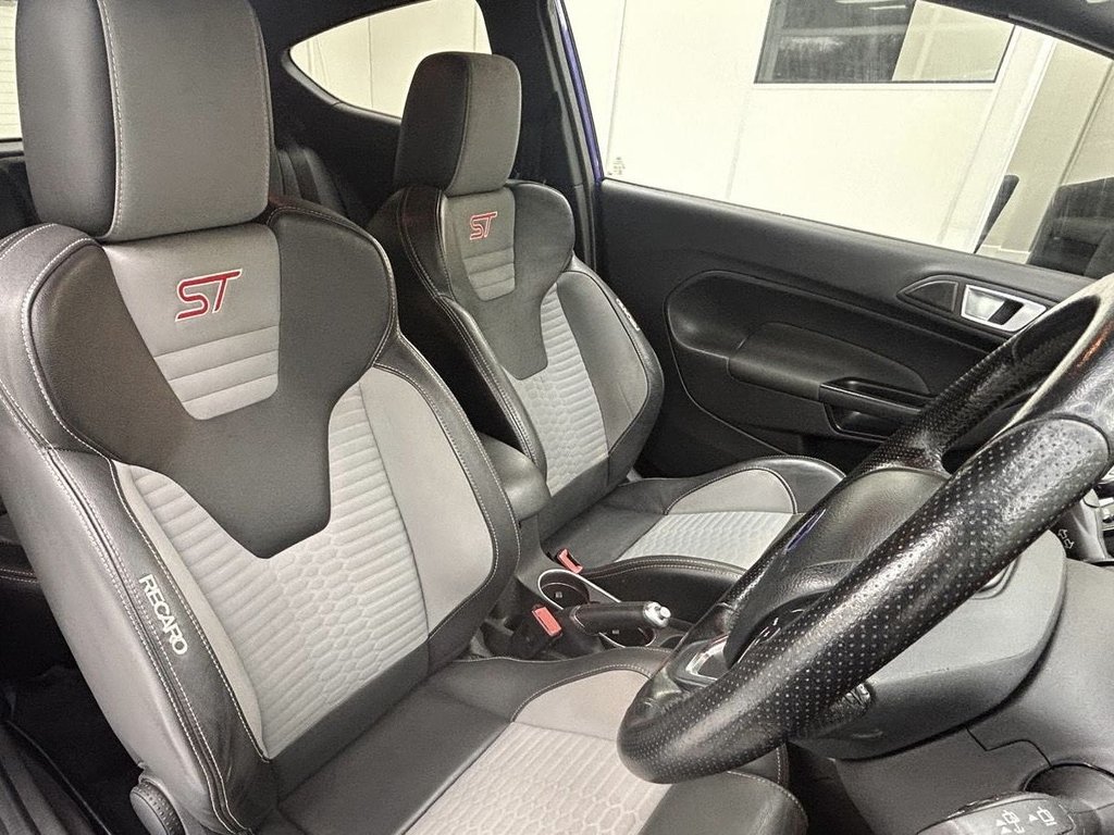 Used Ford Fiesta 2017 for sale - 77666676: Photo 12