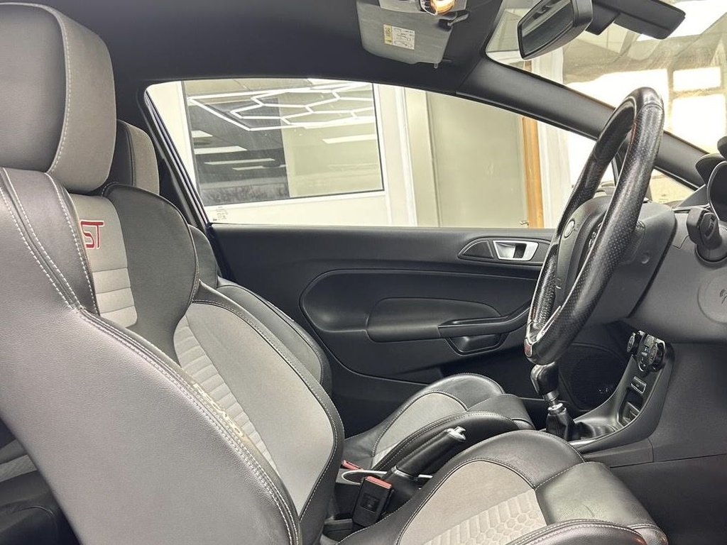Used Ford Fiesta 2017 for sale - 77666676: Photo 14