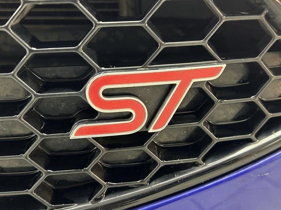 Used Ford Fiesta 2017 for sale - 77666676: Photo 24