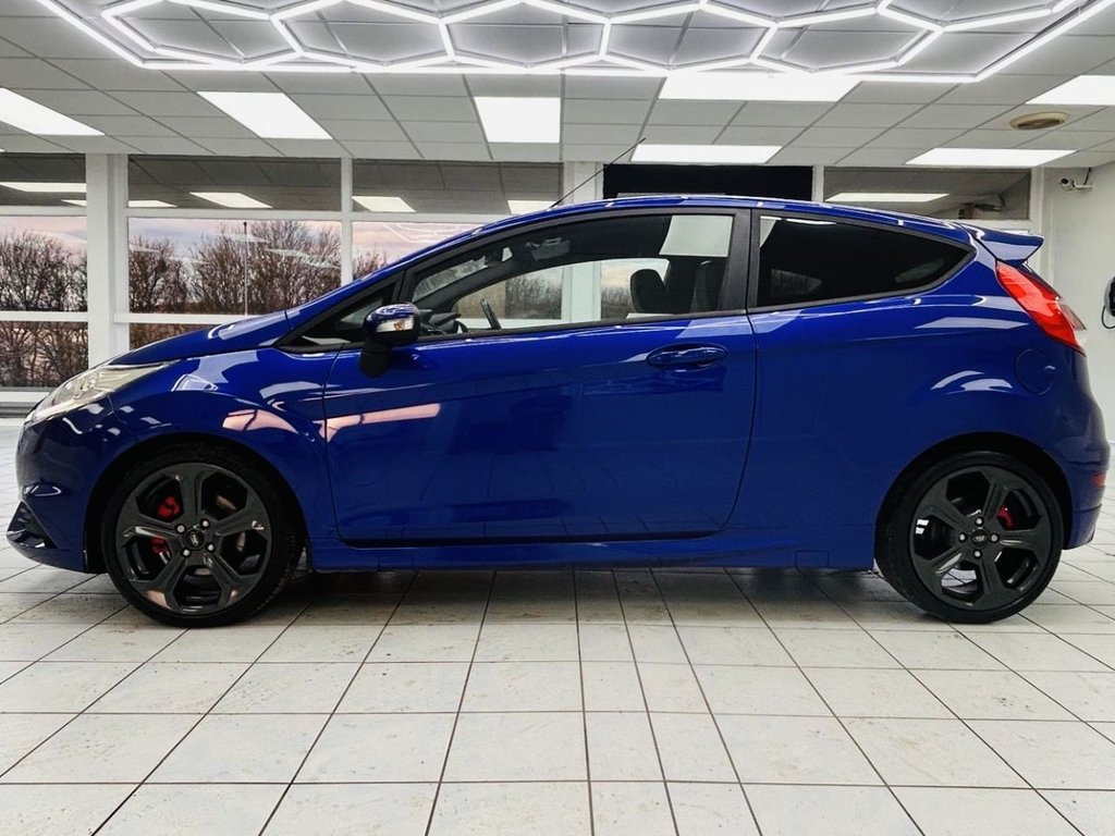 Used Ford Fiesta 2017 for sale - 77666676: Photo 8