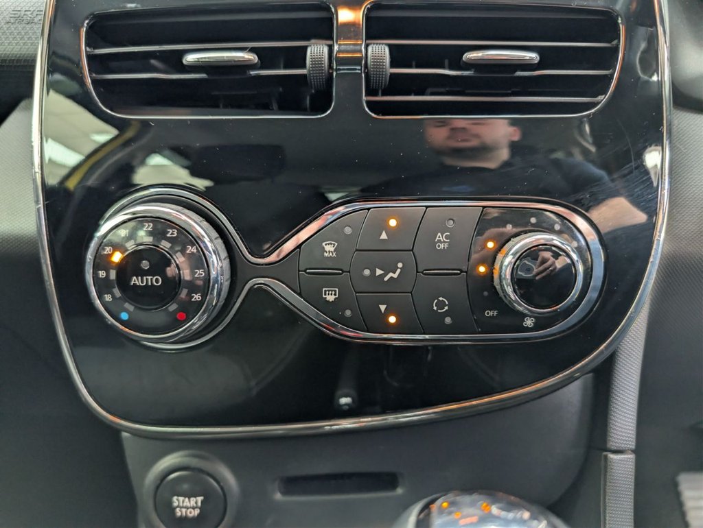 Used Renault Clio 2014 for sale - 78110344: Photo 23