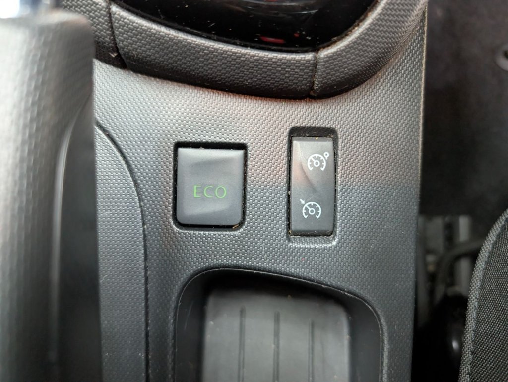 Used Renault Clio 2014 for sale - 78110344: Photo 25