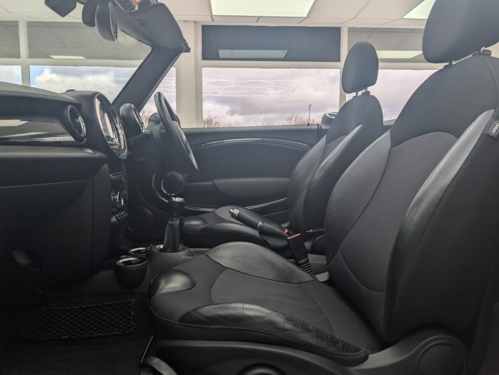 Used MINI Convertible 2012 for sale - 77834992: Photo 18