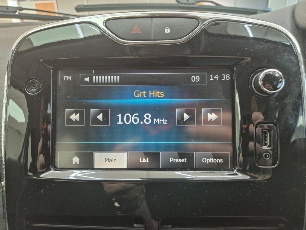 Used Renault Clio 2014 for sale - 77919925: Photo 18