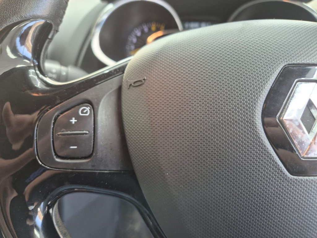 Used Renault Clio 2014 for sale - 77919925: Photo 25