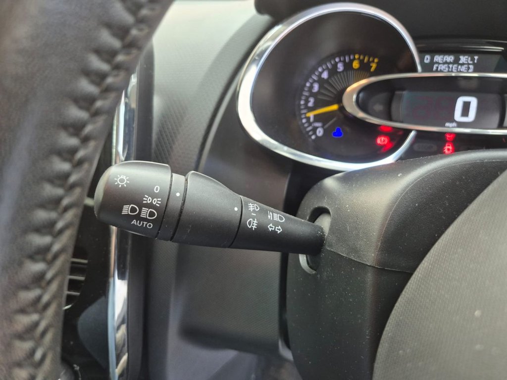 Used Renault Clio 2014 for sale - 77919925: Photo 26