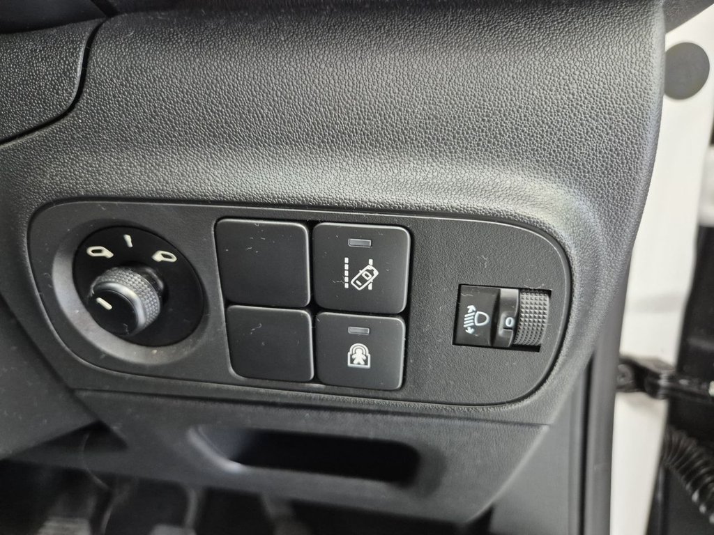 Used Citroen C3 2017 for sale - 77919927: Photo 28