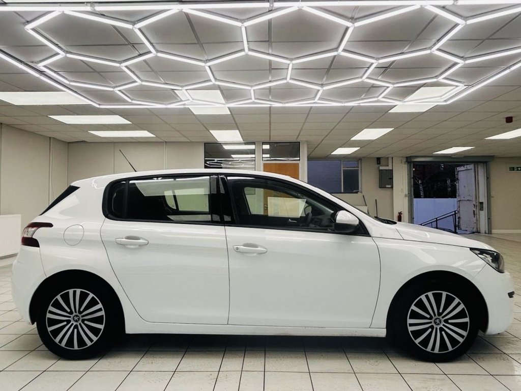 Used Peugeot 308 2017 for sale - 77719625: Photo 2