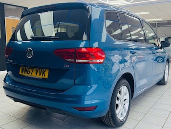 Used Volkswagen Touran 2017 for sale - 78990317: Photo