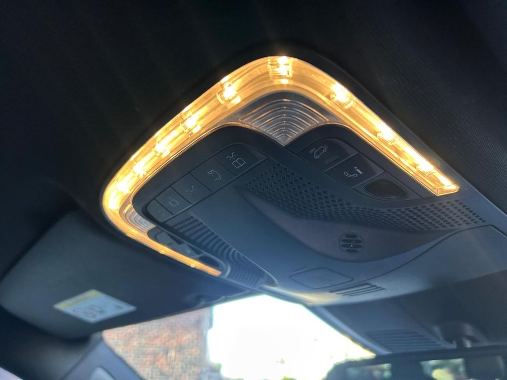 Used Mercedes-Benz V-Class 2021 for sale - 77666610: Photo 26