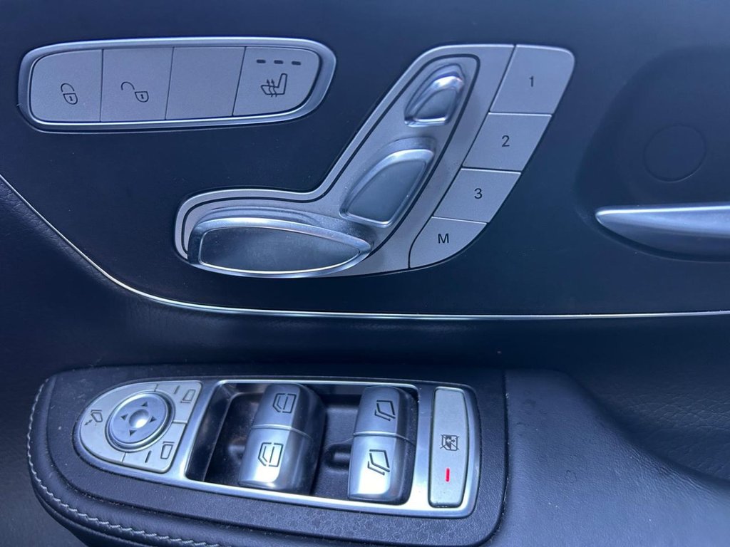 Used Mercedes-Benz V-Class 2021 for sale - 77666610: Photo 27