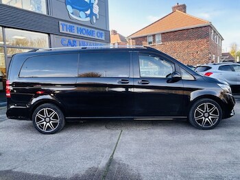 Used Mercedes-Benz V-Class 2021 for sale - 77666610: Photo