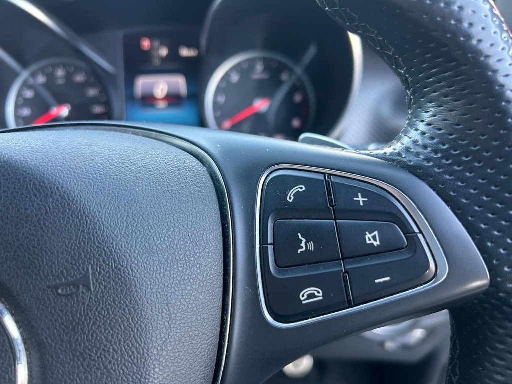 Used Mercedes-Benz V-Class 2021 for sale - 77666610: Photo 31