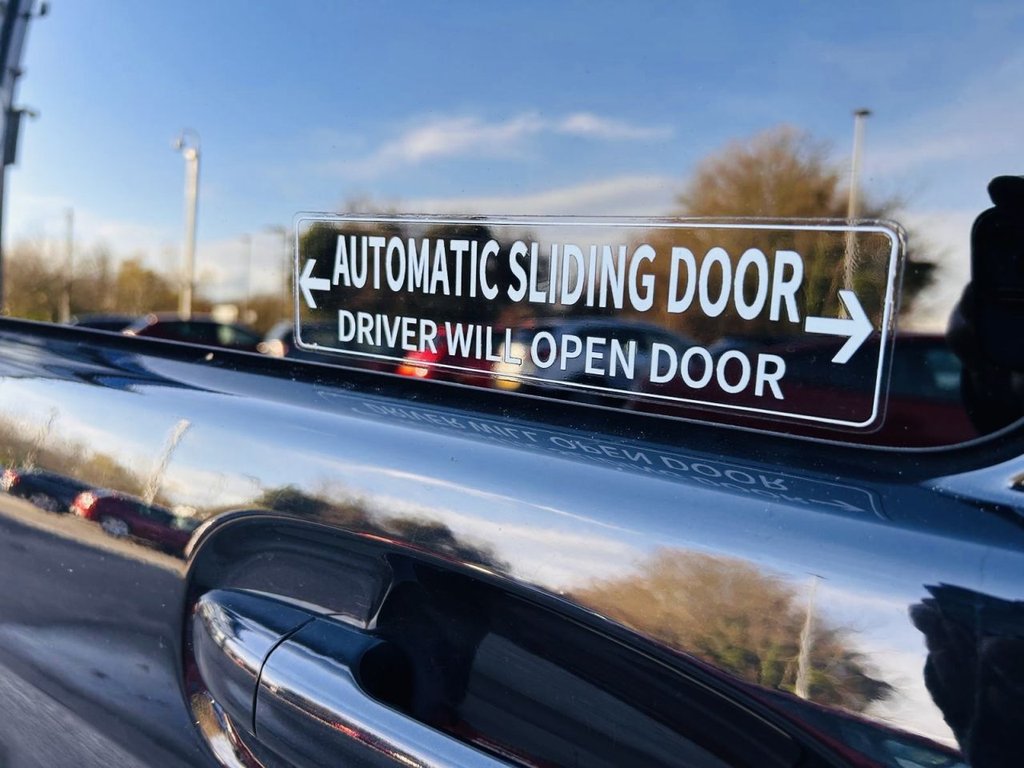 Used Mercedes-Benz V-Class 2021 for sale - 77666610: Photo 39