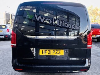 Used Mercedes-Benz V-Class 2021 for sale - 77666610: Photo