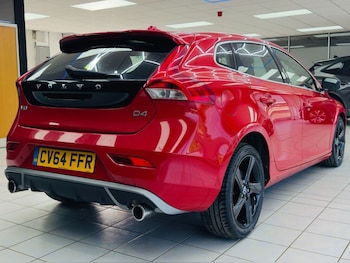 Used Volvo V40 2014 for sale - 79438517: Photo