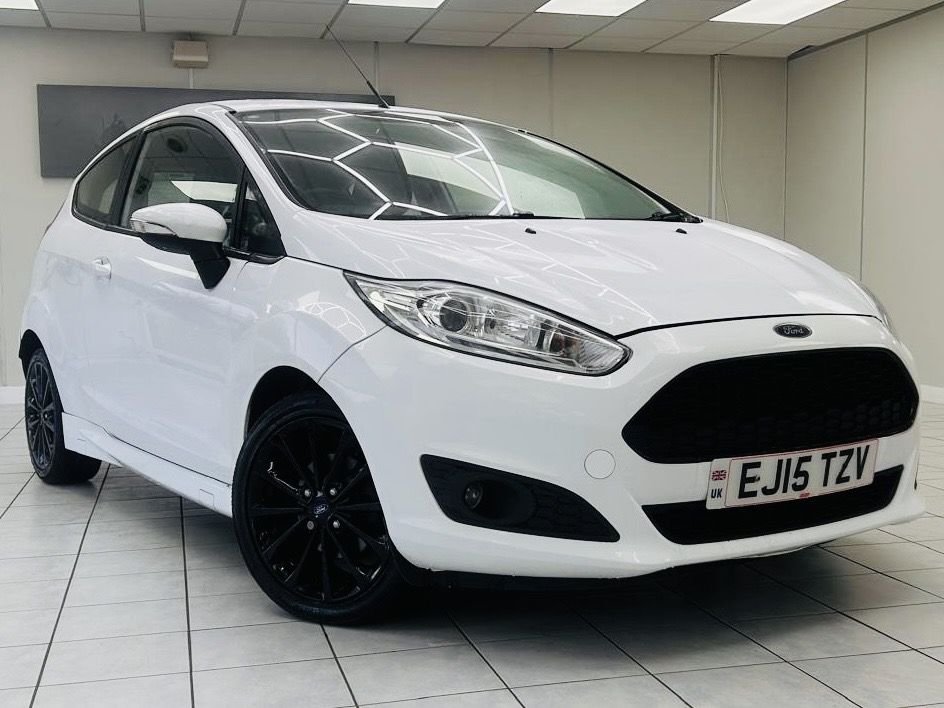 Used Ford Fiesta 2015 for sale - 77666631: Photo 1