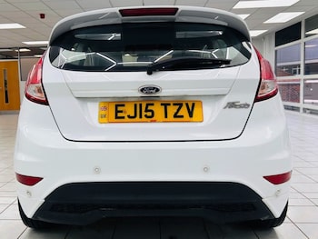 Used Ford Fiesta 2015 for sale - 77666631: Photo