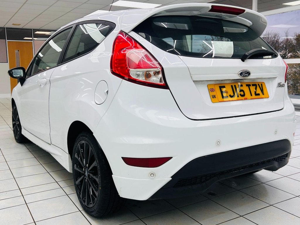 Used Ford Fiesta 2015 for sale - 77666631: Photo 5