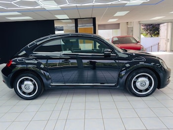 Used Volkswagen Beetle 2016 for sale - 79345362: Photo