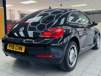 Used Volkswagen Beetle 2016 for sale - 79345362: Photo