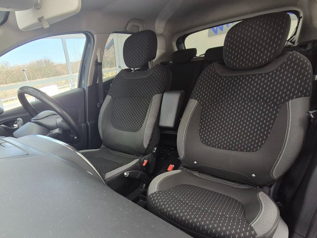 Used Renault Captur 2018 for sale - 77920020: Photo 12