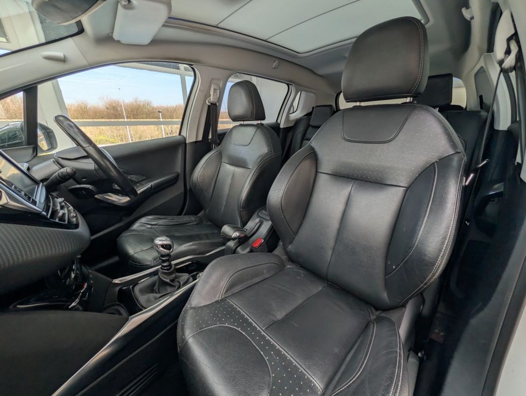 Used Peugeot 2008 2014 for sale - 77990537: Photo 15