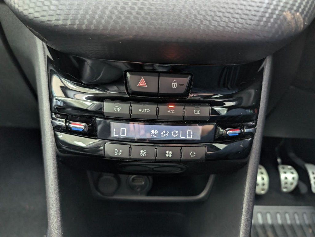 Used Peugeot 2008 2014 for sale - 77990537: Photo 21