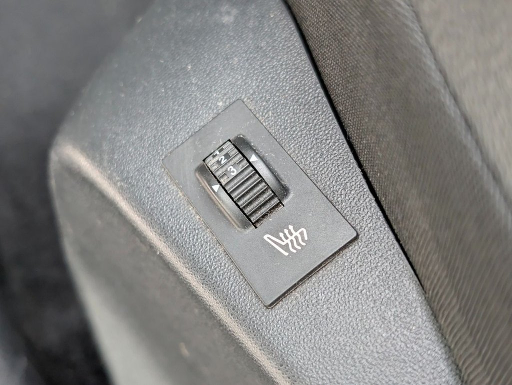 Used Peugeot 2008 2014 for sale - 77990537: Photo 32