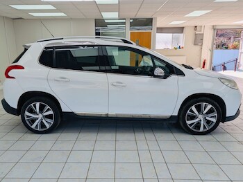 Used Peugeot 2008 2014 for sale - 77990537: Photo