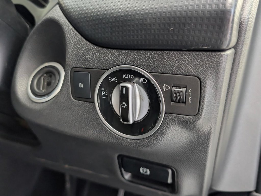 Used Mercedes-Benz A-Class 2014 for sale - 77666780: Photo 30