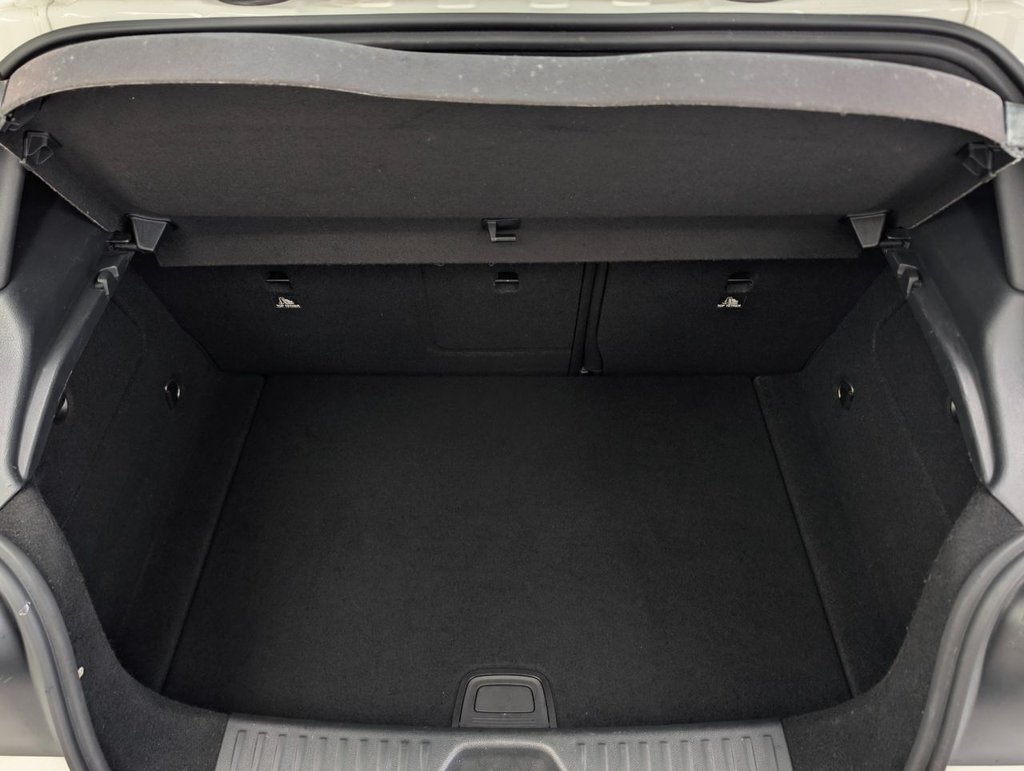 Used Mercedes-Benz A-Class 2014 for sale - 77666780: Photo 6