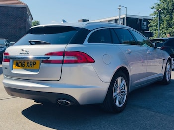 Used Jaguar XF 2016 for sale - 79166298: Photo