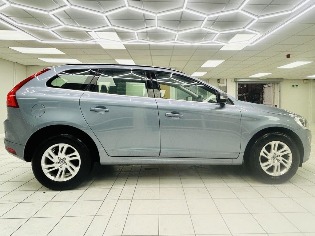 Used Volvo XC60 2016 for sale - 77666945: Photo 3