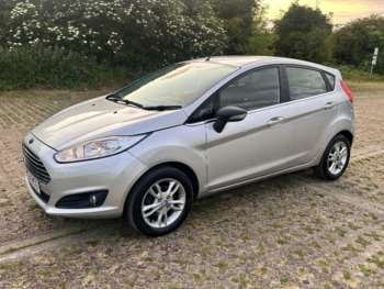 Used Ford Fiesta 2015 for sale - 74898997: Photo