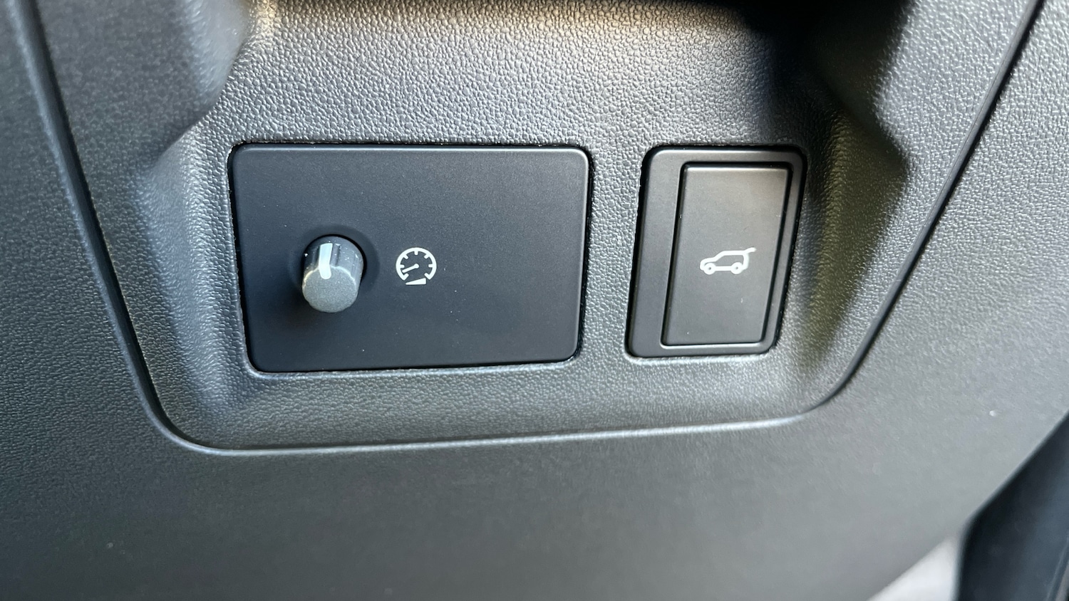 Used Land Rover Range Rover Velar 2025 for sale - 77154275: Photo 28