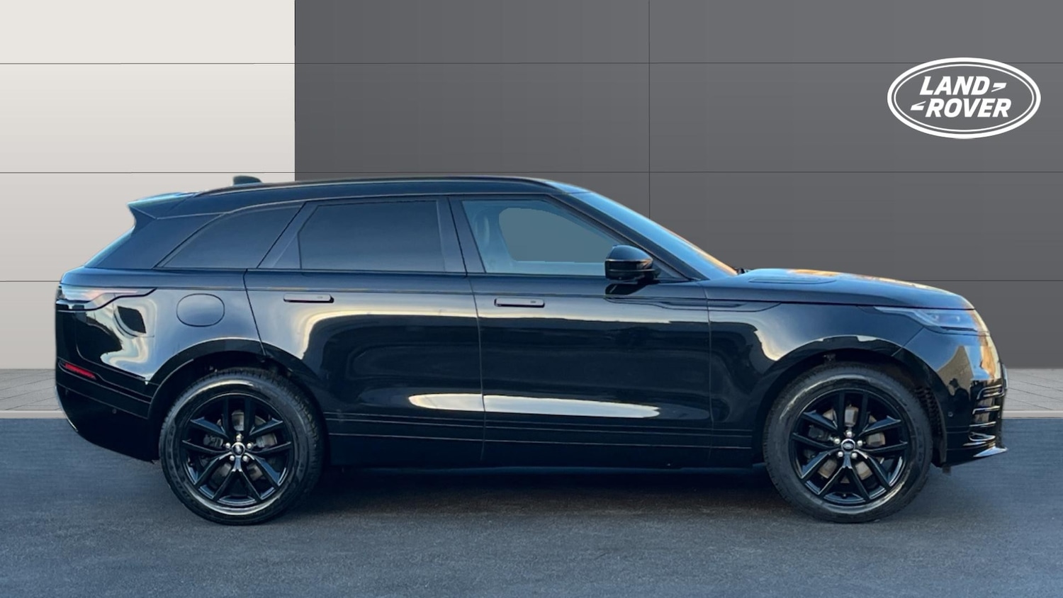 Used Land Rover Range Rover Velar 2025 for sale - 77154275: Photo 5