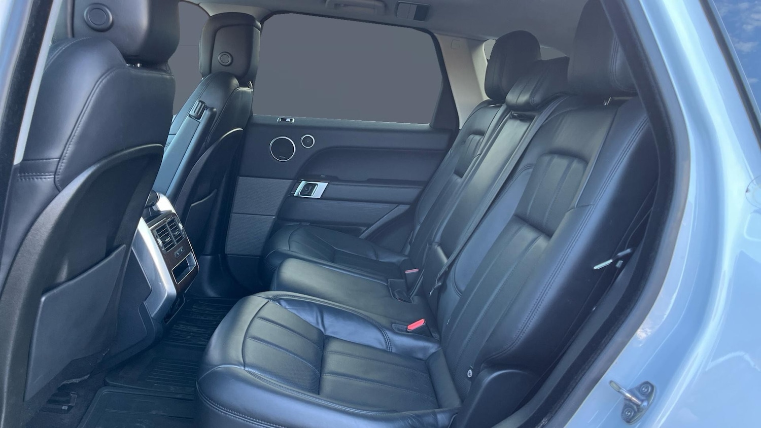 Used Land Rover Range Rover Sport 2018 for sale - 77985182: Photo 4