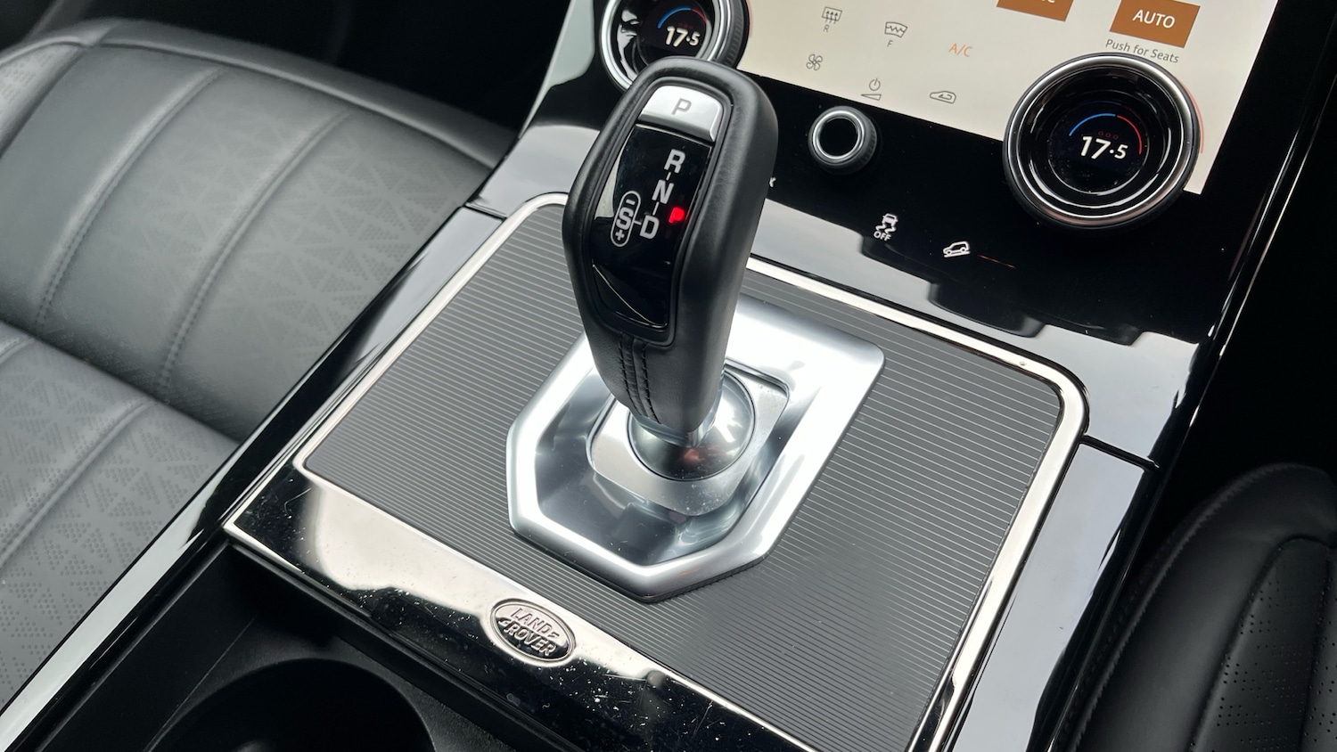 Used Land Rover Range Rover Evoque 2022 for sale - 76366253: Photo 13