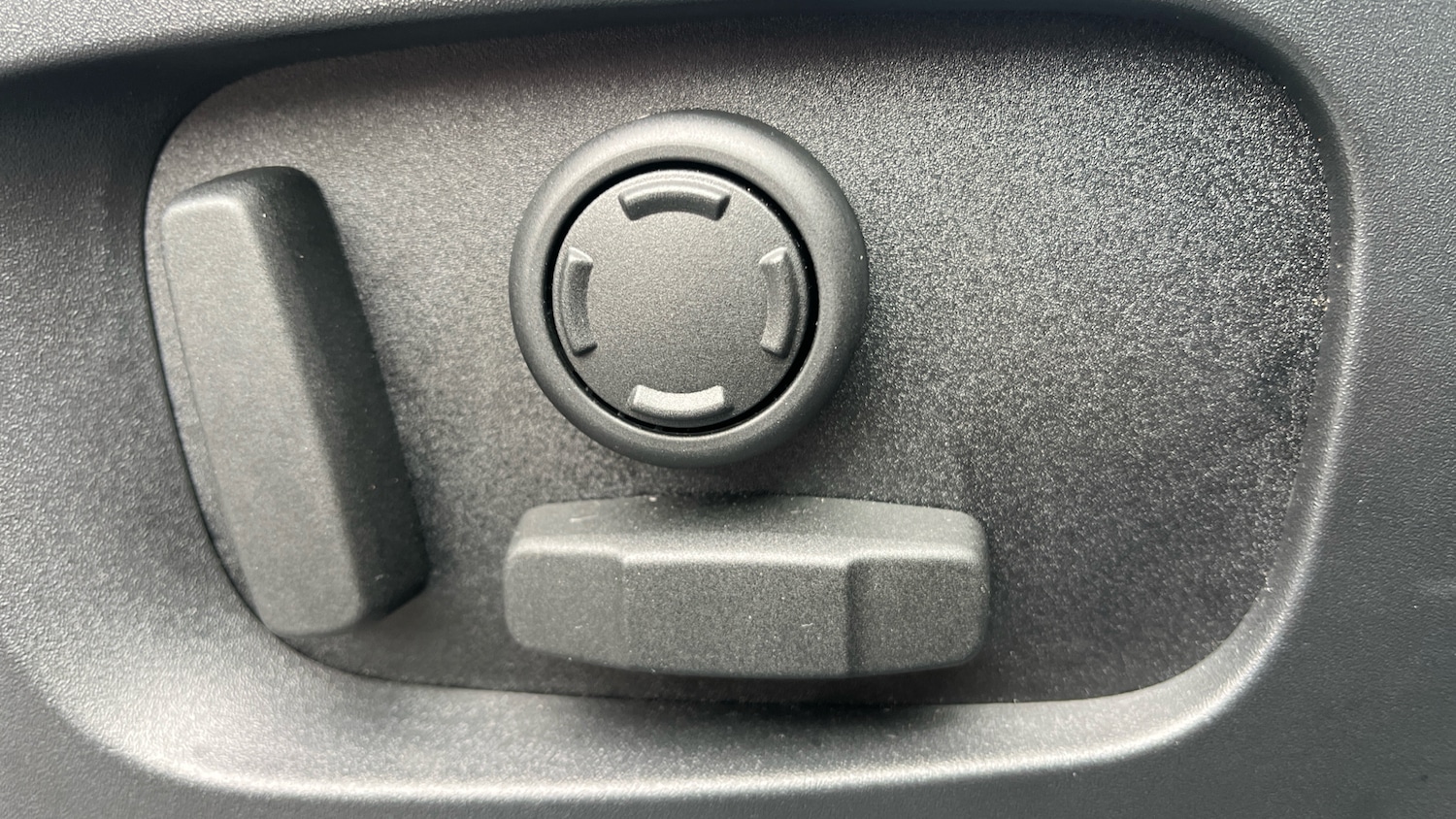 Used Land Rover Range Rover Evoque 2025 for sale - 77946992: Photo 31